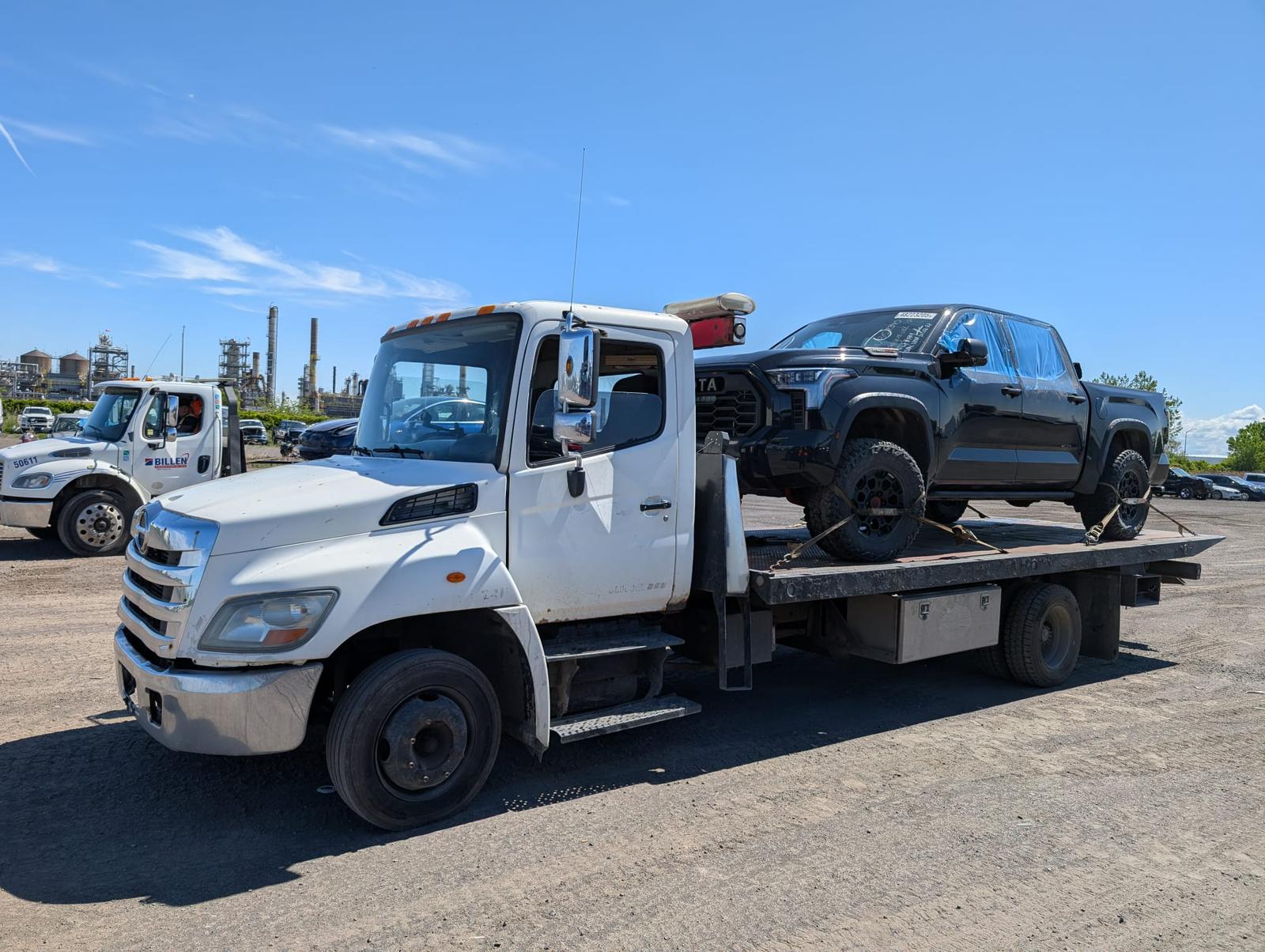 Logistics & Towing Image 1