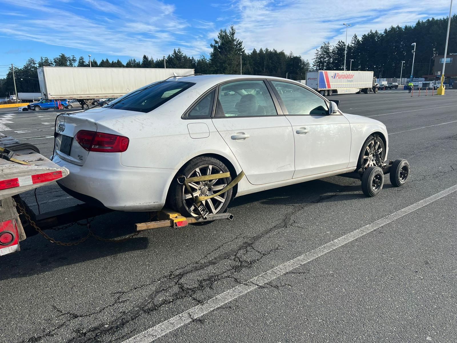 Logistics & Towing Image 2